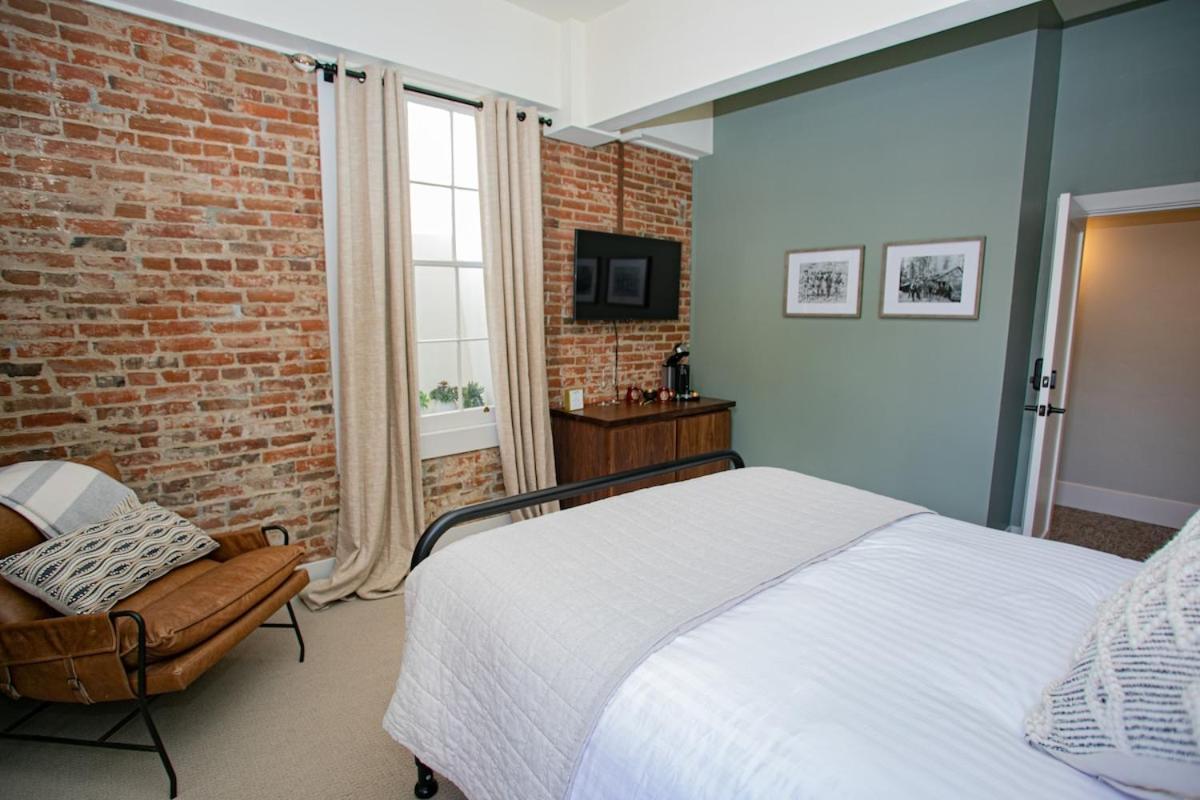 Historic Jacksonville Inn ภายนอก รูปภาพ